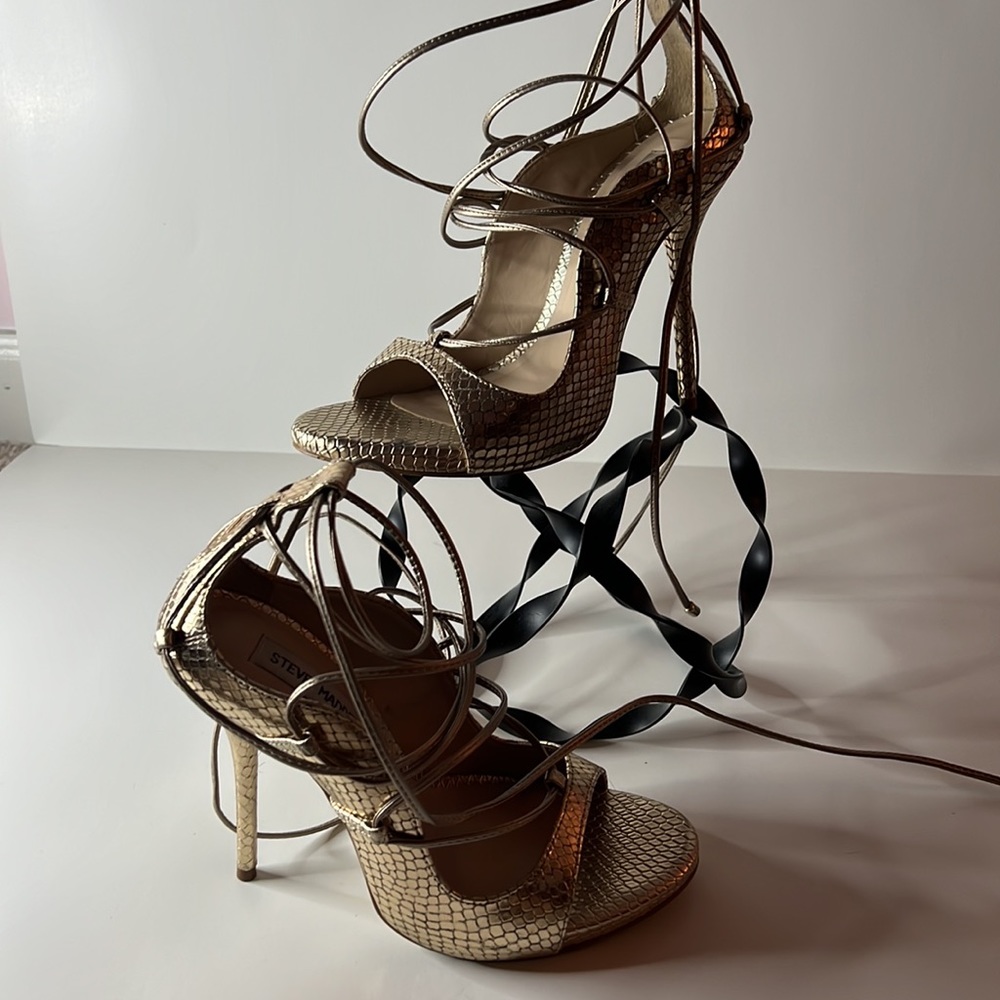 Steve Madden Roxie Gold Snake - Picture 2 of 10